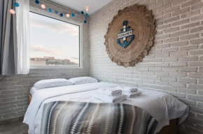 Wake up with Acropolis view!